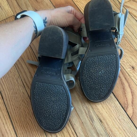 RAMPAGE Heel Sandals - Picture 7 of 7